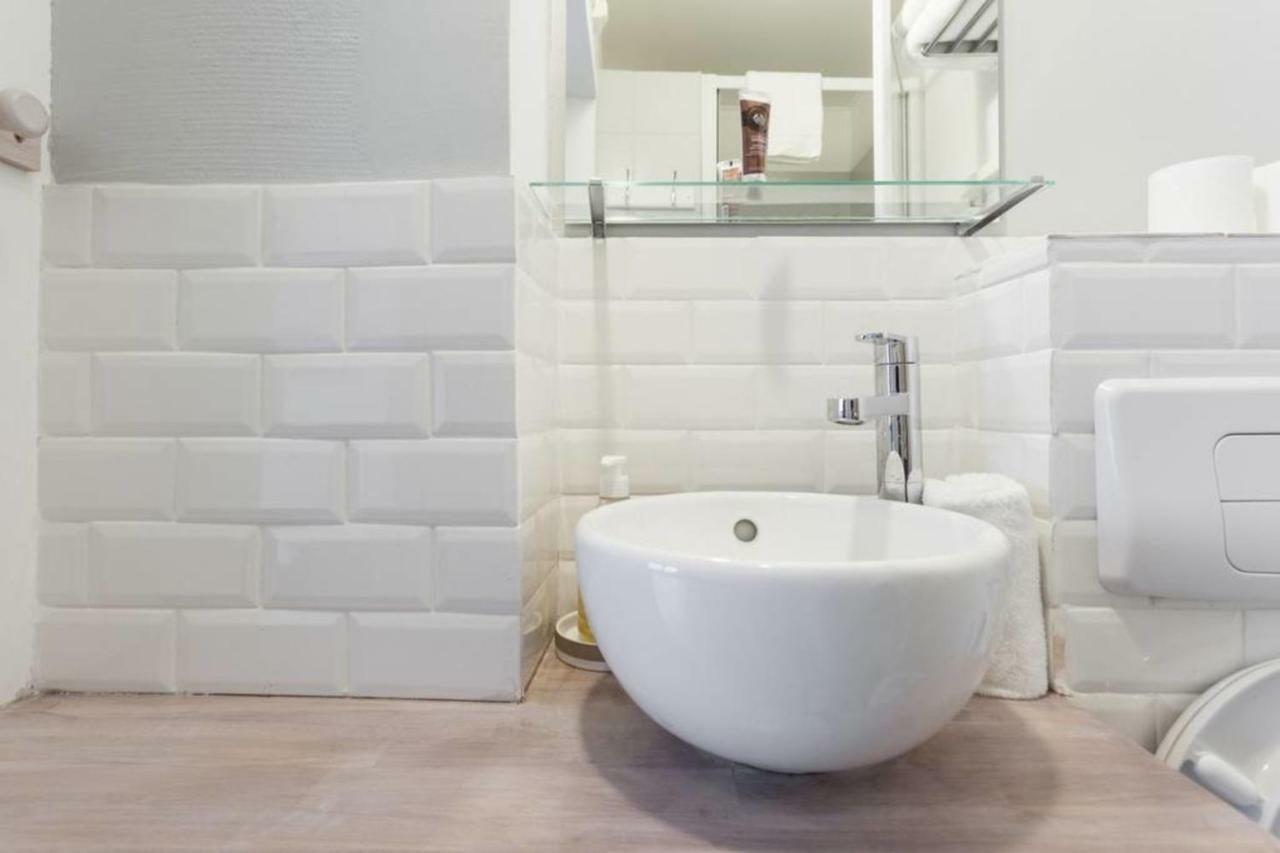 Small Is Beautiful Ideally Located Sleeps 4 Paris Exterior foto